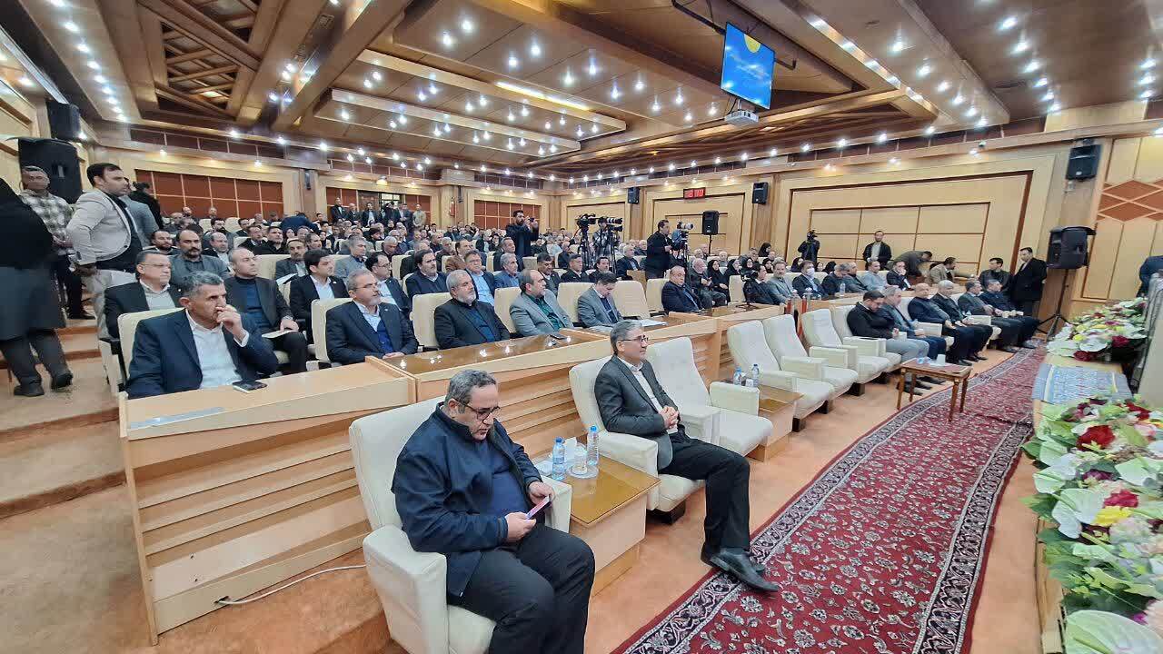 تک ‌نرخی شدن ارز، شرط اصلی رونق تولید و حذف رانت است