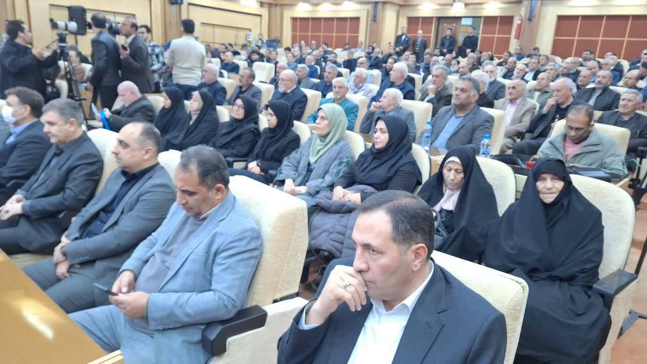 مردم از جناح های سیاسی عبور کرده اند/معیشت مهمترین دغدغه امروز جامعه است