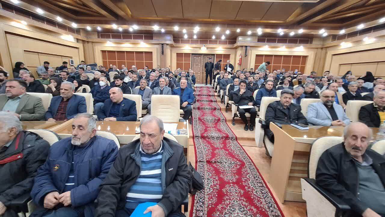 قوای سه گانه در بروز تورم و گرانی مقصرند/ پمپاژ ناامیدی با گرانی 