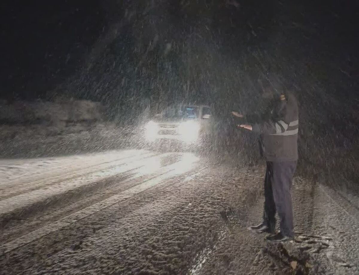 فرماندار جازموریان: خروجی شهر زهکلوت به سمت اسلام‌آباد فعلا مسدود است