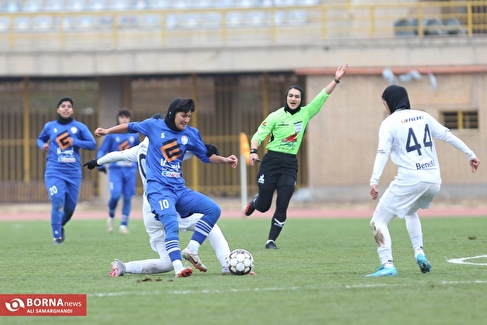 دیدار تیم های فوتبال دختران  ایستا البرز - ملوان بندرانزلی