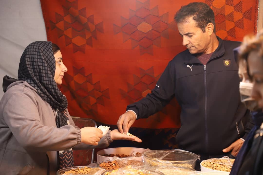آغاز به‌کار نمایشگاه‌های عرضه کالای شب یلدا در شیراز