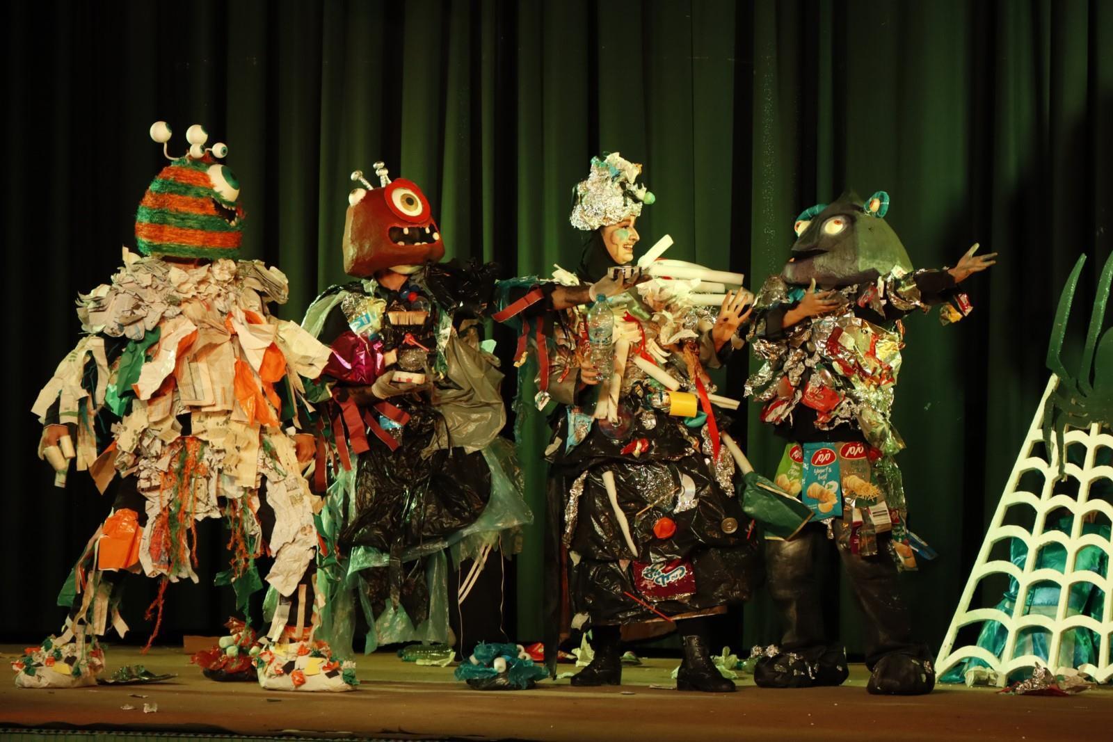 نمایش «سفر به سیاره شگفت‌انگیز» از سمنان با ۱۵ جایزه در جشنواره ملی تئاتر کودک و نوجوانان درخشید 