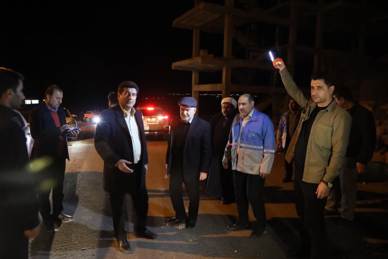 سفر استاندار خوزستان به مسجدسلیمان و اندیکا؛ از دلجویی از خانواده حادثهدیده تا بررسی میدانی پروژههای عمرانی و خدماتی سفر استاندار خوزستان به مسجدسلیمان و اندیکا؛ از دلجویی از خانواده حادثهدیده تا بررسی میدانی پروژههای عمرانی و خدماتی