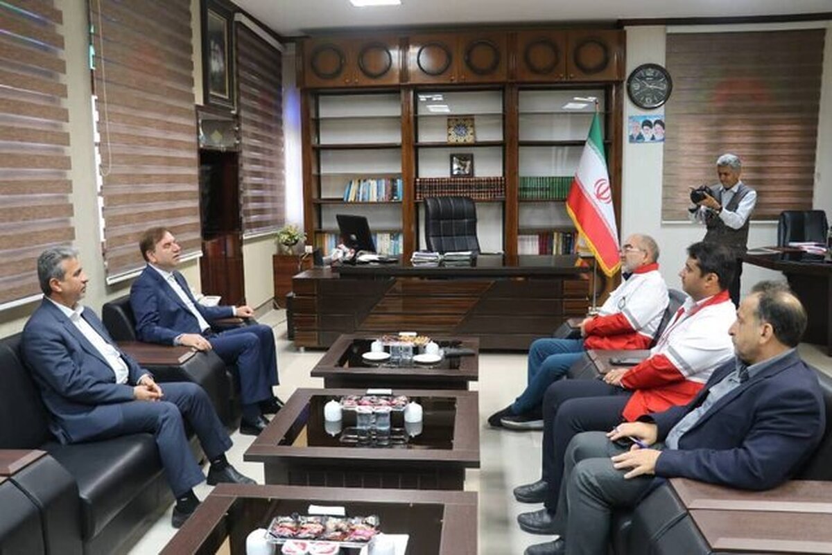 تأکید استاندار بوشهر بر تقویت تجهیزات امداد و نجات هلال‌احمر در استان