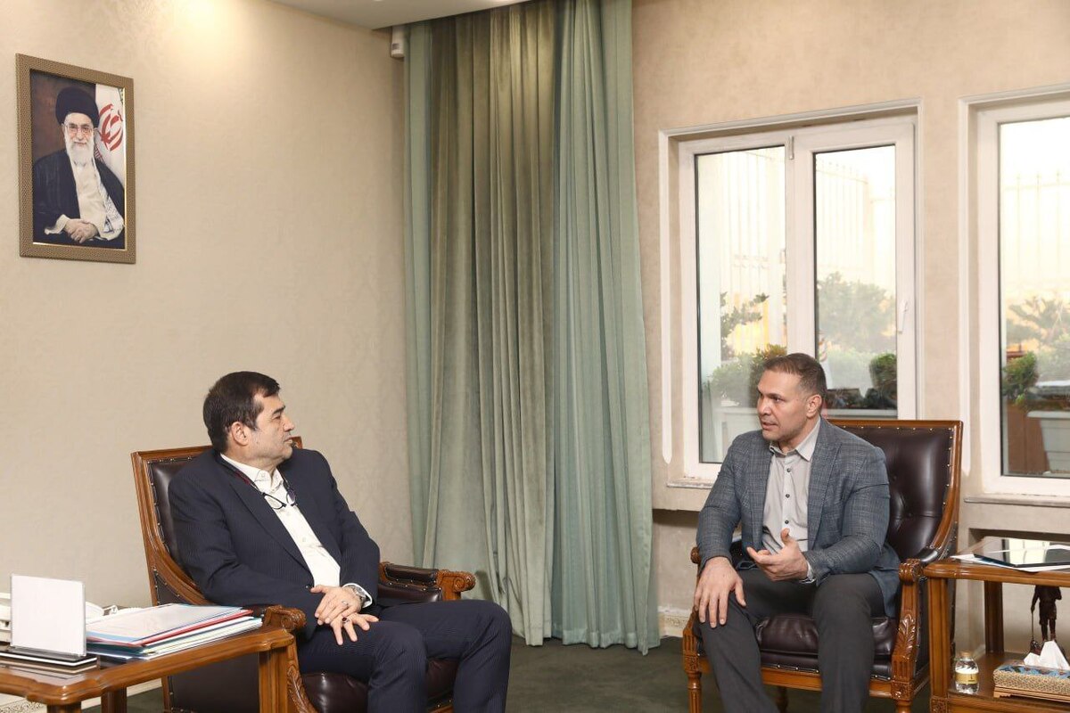 دیدار رئیس سازمان ورزش شهرداری و سرپرست فدراسیون بدنسازی و پرورش اندام با احمد دنیامالی