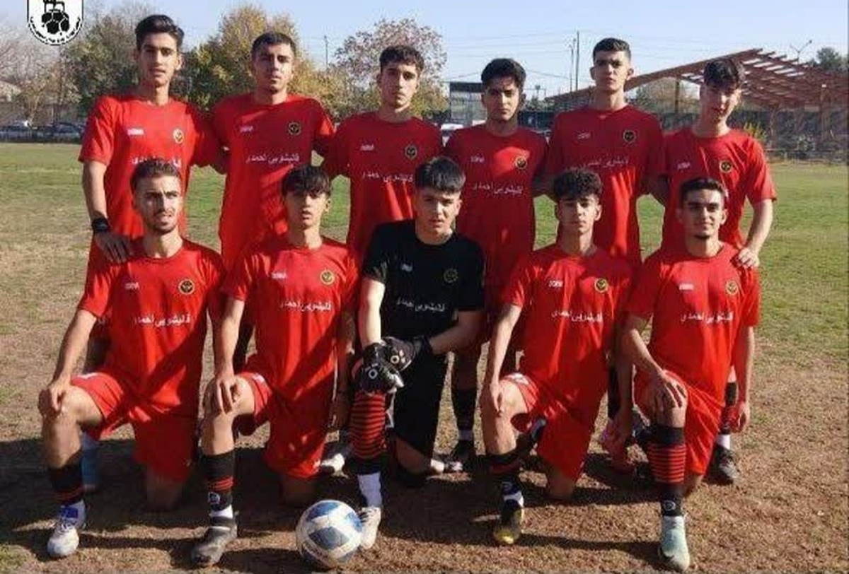 قهرمانی عقاب زاگرس ایرانیان در لیگ برتر فوتبال نوجوانان کرمانشاه