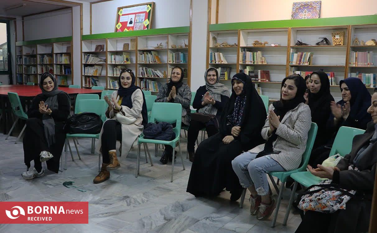 برگزاری نشست ترویجی قصه‌گویی برای مادران در رشت