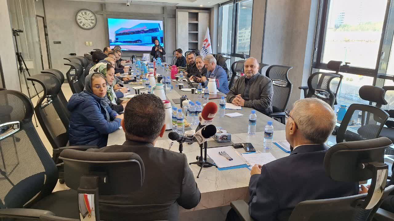 آریان فولاد بزرگترین تولیدکننده شمش فولادی کشور به روش القایی/ تولید را دریابید 