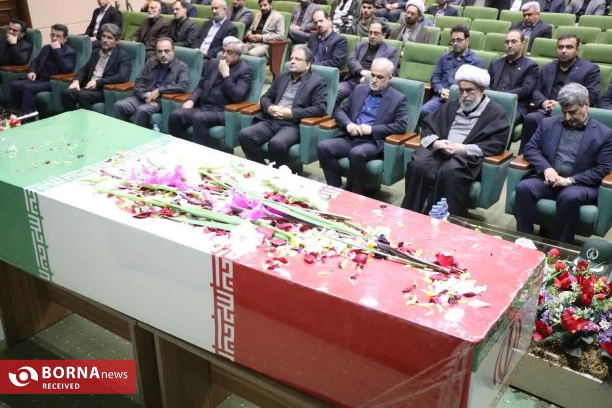 بسیجیان با الگوگیری از حضرت زهرا (س) در دفاع از میهن پایداری کردند