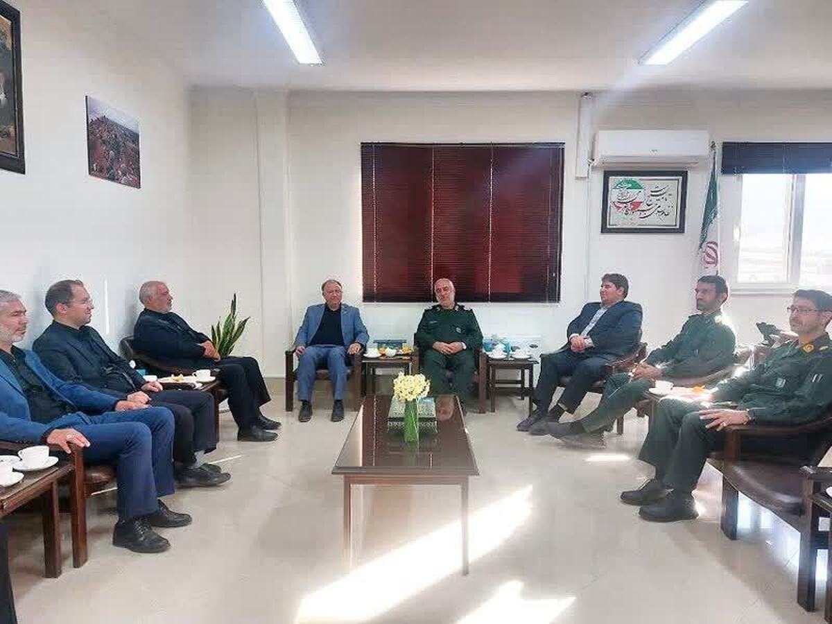 بسیج مکتبی است سرشار از اخلاص، جهاد و از خودگذشتگی