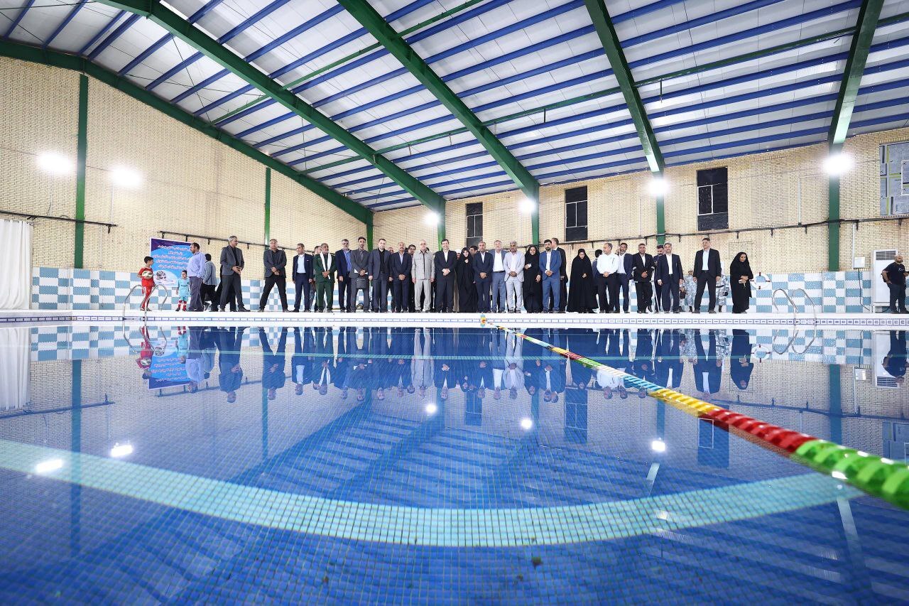 ورود دنیامالی به استان هرمزگان با همراهی رضازاده و استیلی/ دو زمین چمن مصنوعی افتتاح شد