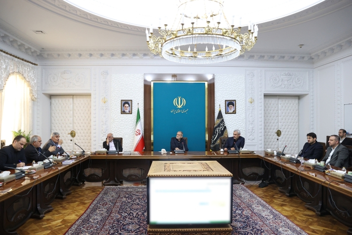 تأکید پزشکیان بر تسریع در اجرای ماده ۱۶۹ قانون مالیاتهای مستقیم و برخورد با دستگاههای متخلف