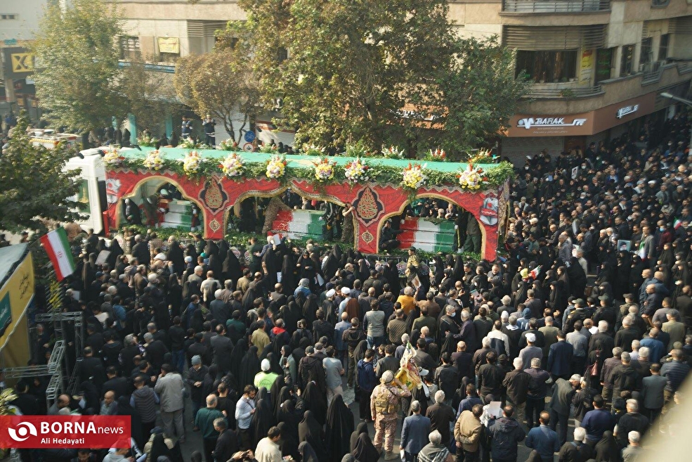 مراسم تشییع پیکرهای ۱۰۰ شهید گمنام