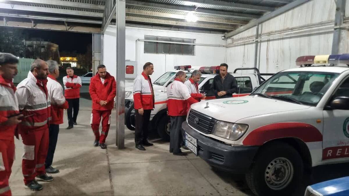 بازدید مدیرعامل جمعیت هلال‌احمر بام ایران از پایگاه‌ امدادی بروجن