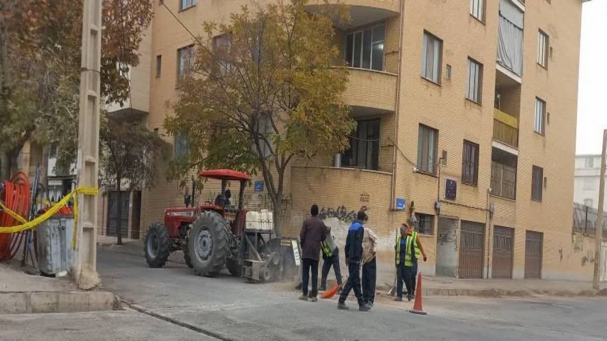 جهادگران مخابراتی، پای کار ارتباطات استان؛ حفاری هم‌زمان با تعطیلی ادارات به‌خاطر آلودگی هوا