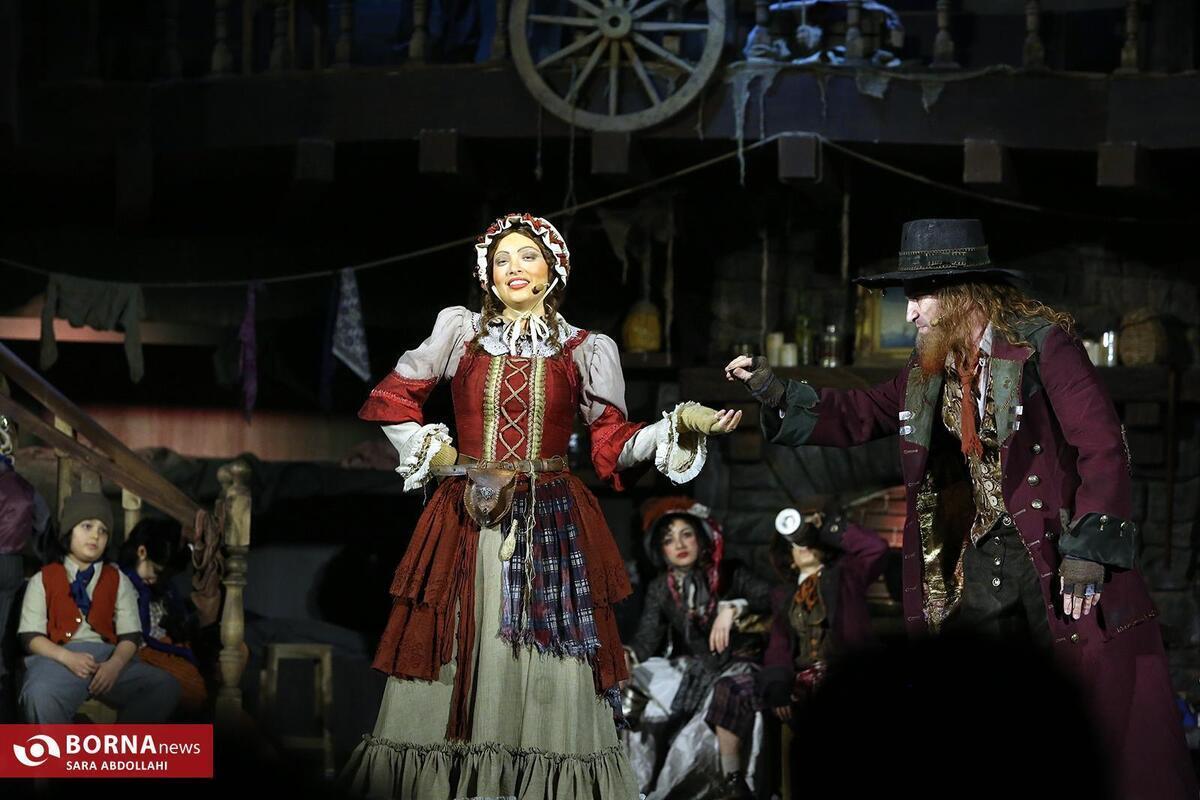 بیش از ۱۰۰ هزار نفر نمایش موزیکال «الیور توئیست» را دیدند