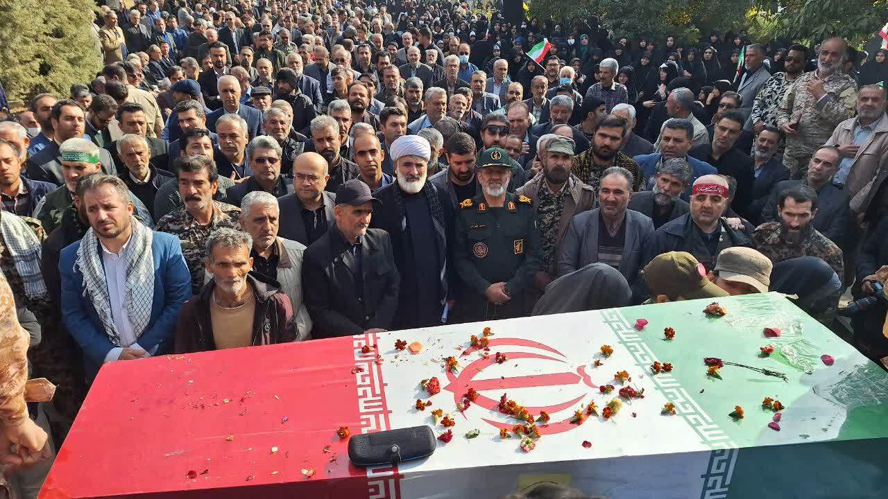 تکریم شهدا پاسداشت شجاعت وایثار و از خودگذشتگی در صاینت از کشور است 