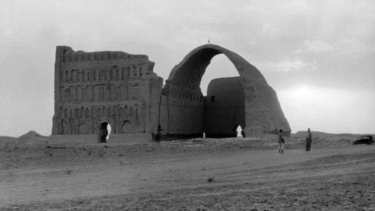 خاطرات ناصرالدینشاه: به تماشای طاق کسری رفتم