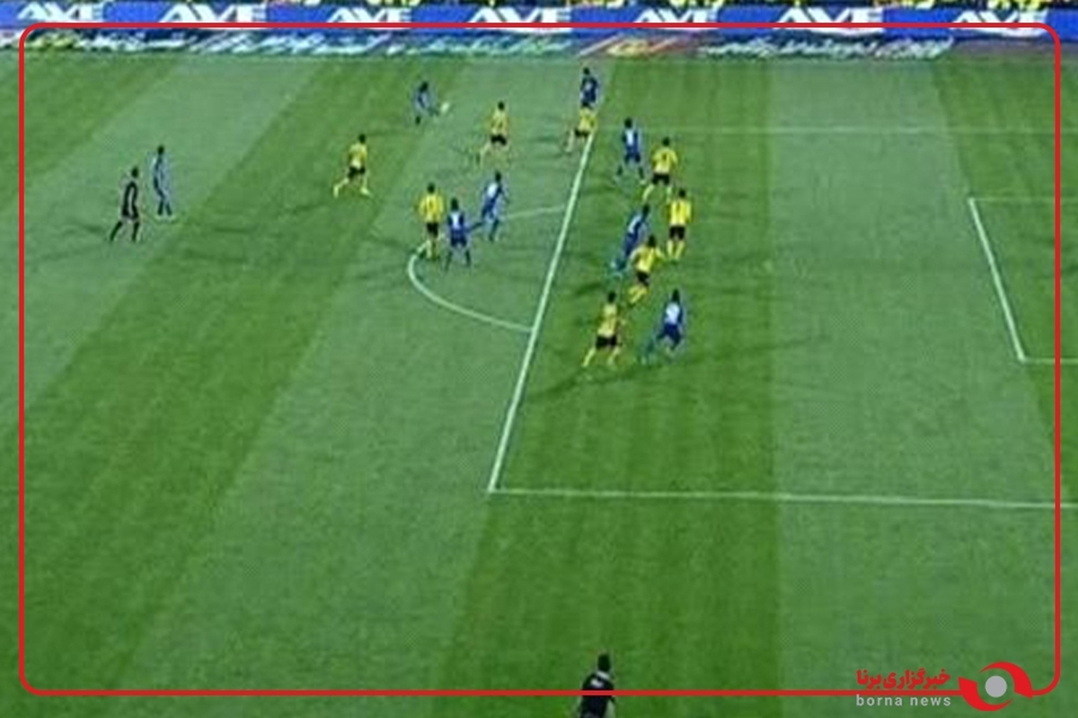 موقعیت گلزنی برای استقلال که آفساید گرفته شد
