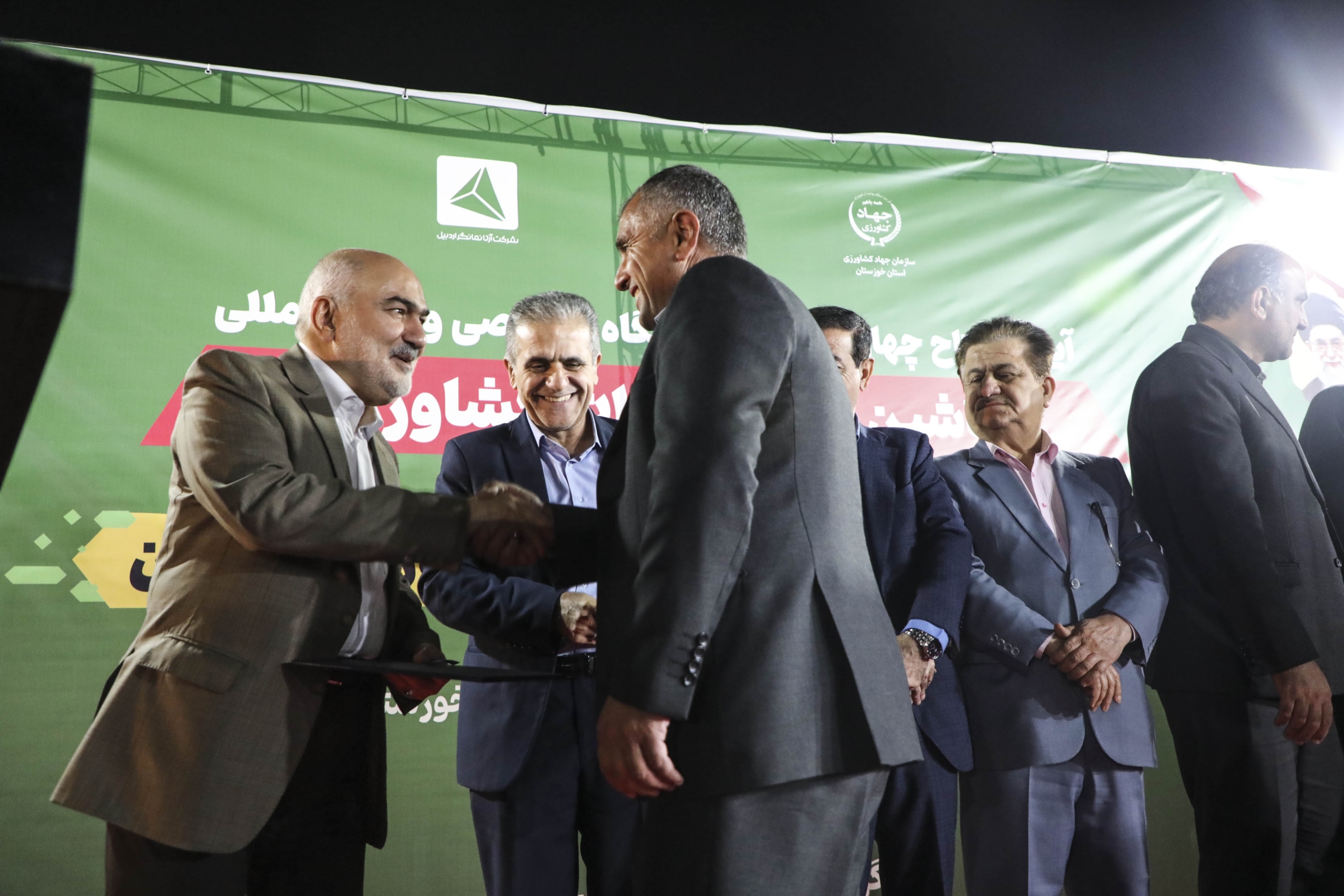 استاندار خوزستان از پیگیری اجرای فاز دوم طرح ۵۵۰ هزار هکتاری خبر داد / ضرورت انجام الگوی کشت علمی و مدیریت بهینه آب در مسیر امنیت غذایی کشور