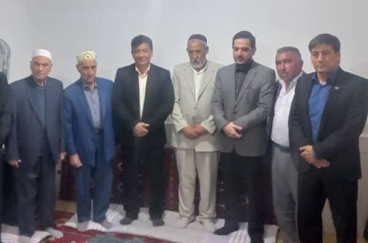 عیادت رئیس فدراسیون والیبال از پدر صابر کاظمی