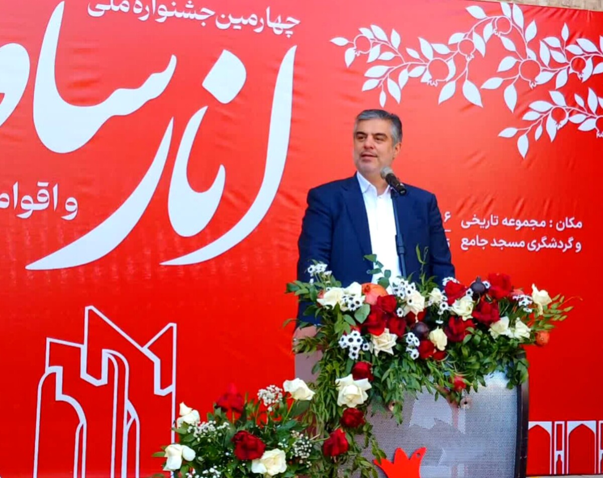 استاندار مرکزی: ساوه زادگاه انار و نماد پیوند صنعت و کشاورزی