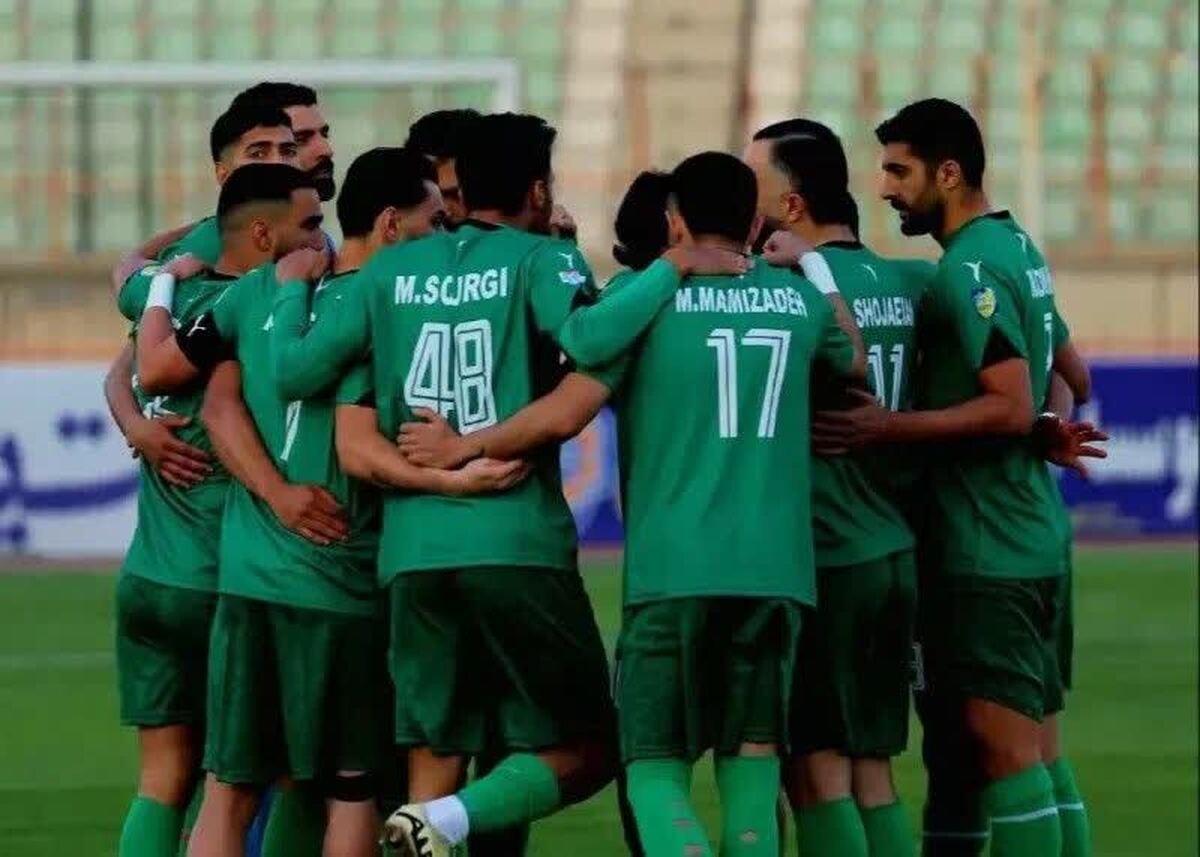 دیدار حساس شمس آذر با پرسپولیس و انتشار پوسترهای خلاقانه رقابتی