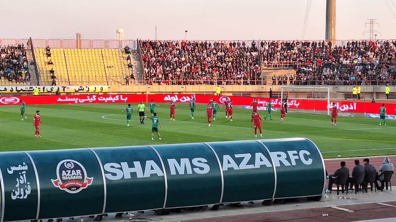 شمس آذر مستحق شکست نبود/ داور سر تیم ما را برید و حقمان ضایع شد 