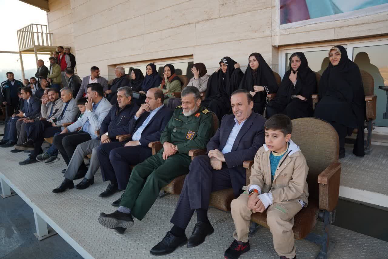 شمس آذر مستحق شکست نبود/ داور سر تیم ما را برید و حقمان ضایع شد 