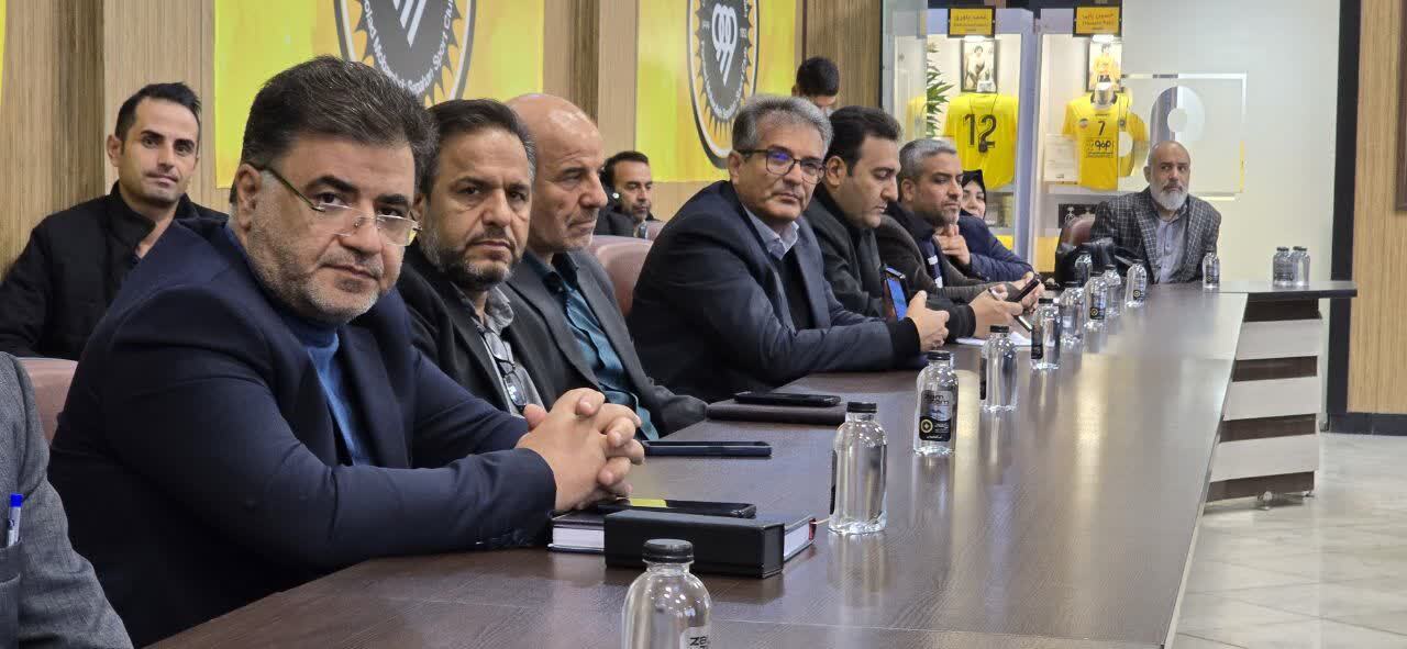 نشست بسیج دستگاه‌های اجرایی استان اصفهان در نقش جهان برگزار شد