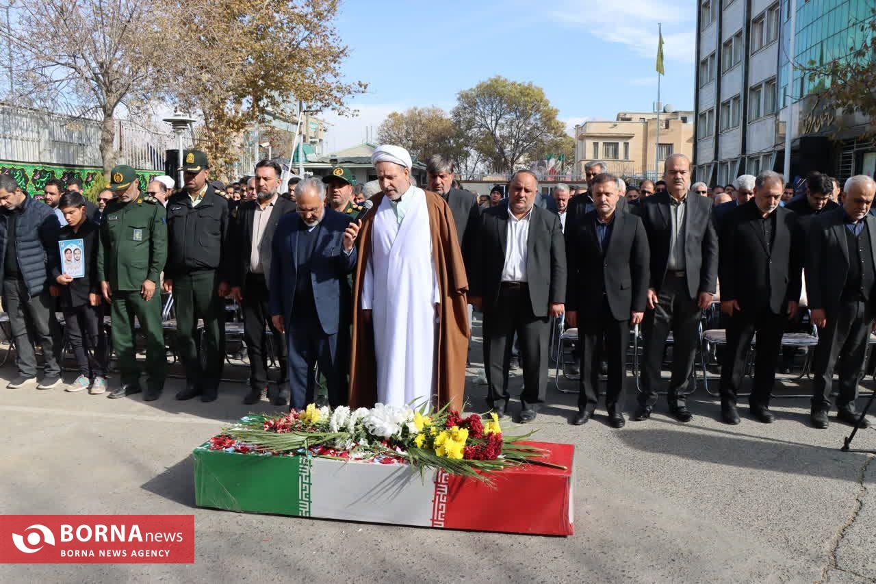 تشییع و تدفین پیکر شهید گمنام در شرکت گاز استان کرمانشاه