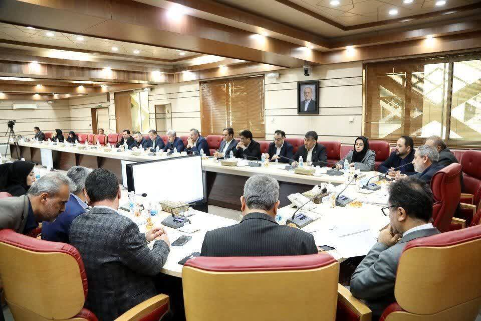 افزایش نقدینگی بانک‌های قزوین برای حمایت مؤثر از تولید ضروری است/ پیگیری تسهیلات ۲۸.۵ همتی