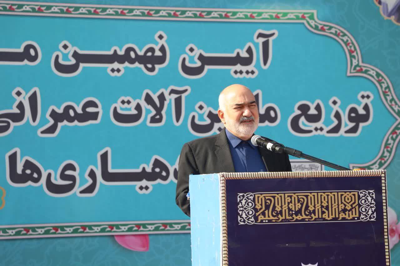 گام جدید در توانمندسازی دهیاریها؛ تحویل ۶۰ دستگاه ماشینآلات عمرانی به ۷ شهرستان / استاندار خوزستان: توزیع ماشینآلات به دهیاریهای استان ادامه دارد گام جدید در توانمندسازی دهیاریها؛ تحویل ۶۰ دستگاه ماشینآلات عمرانی به ۷ شهرستان / استاندار خوزستان: توزیع ماشینآلات به دهیاریهای استان ادامه دارد