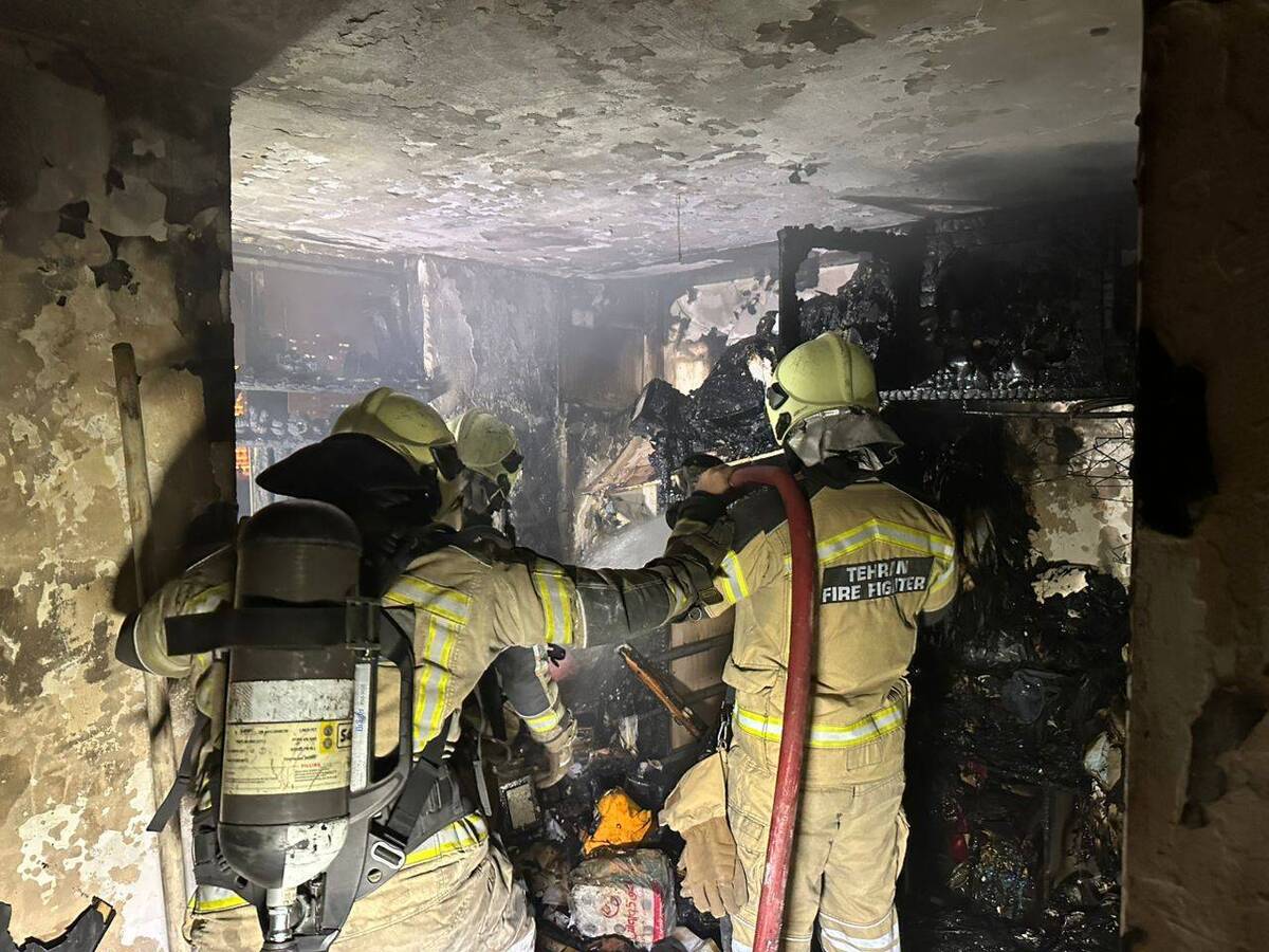 آتش سوزی ساختمان ۵۴ واحدی در شهرک راه آهن