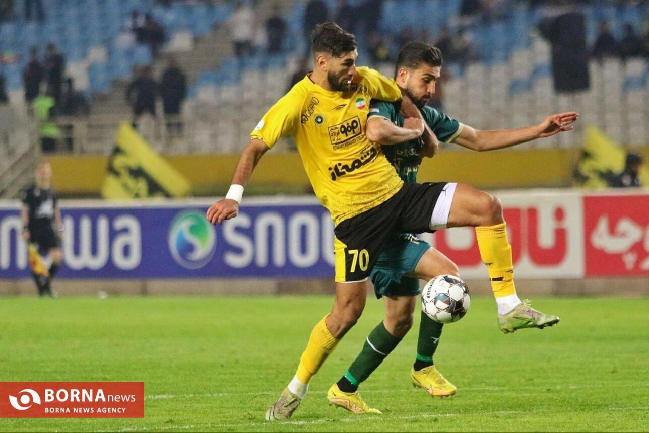 دیدار تیم های فوتبال سپاهان و شمس‌آذر قزوین در جام حذفی