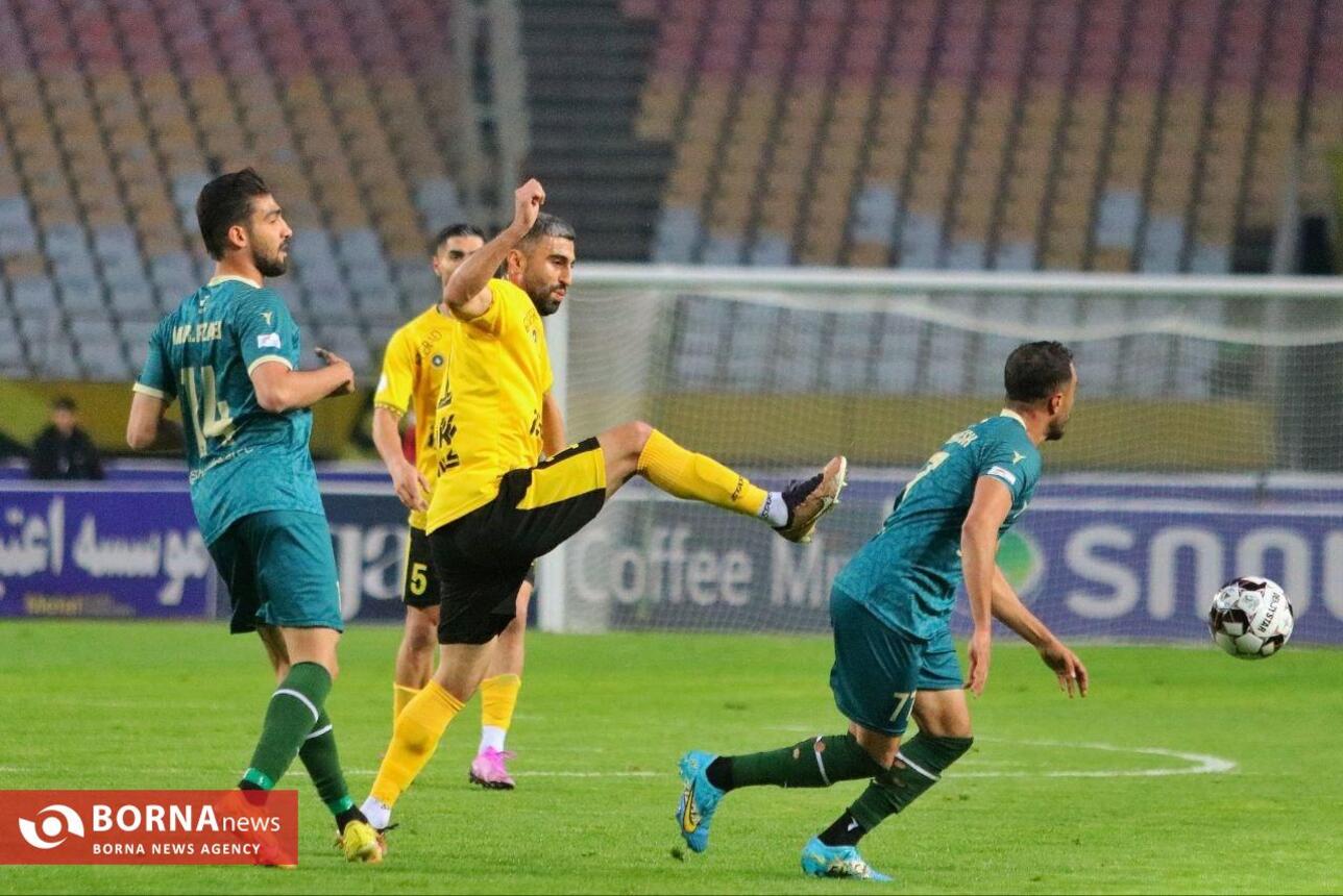 دیدار تیم های فوتبال سپاهان و شمس‌آذر قزوین در جام حذفی