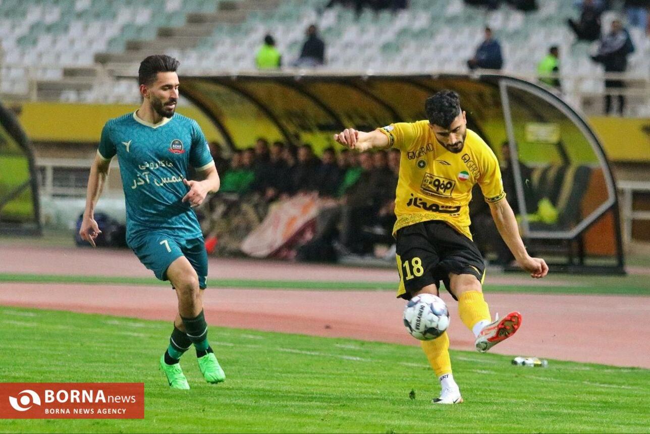 دیدار تیم های فوتبال سپاهان و شمس‌آذر قزوین در جام حذفی