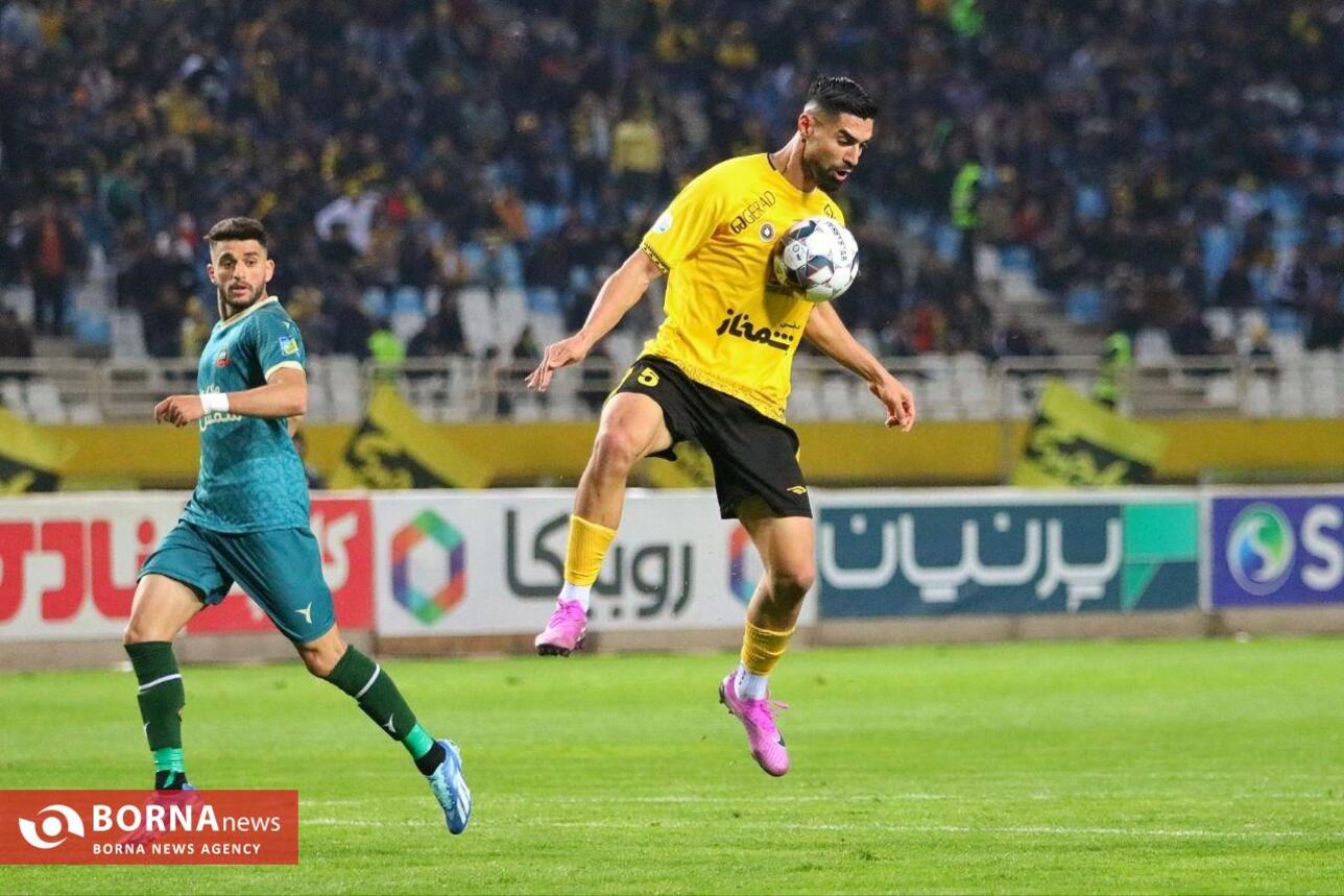 دیدار تیم های فوتبال سپاهان و شمس‌آذر قزوین در جام حذفی