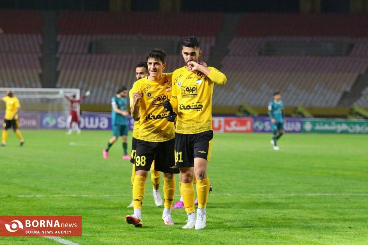 دیدار تیم های فوتبال سپاهان و شمس‌آذر قزوین در جام حذفی