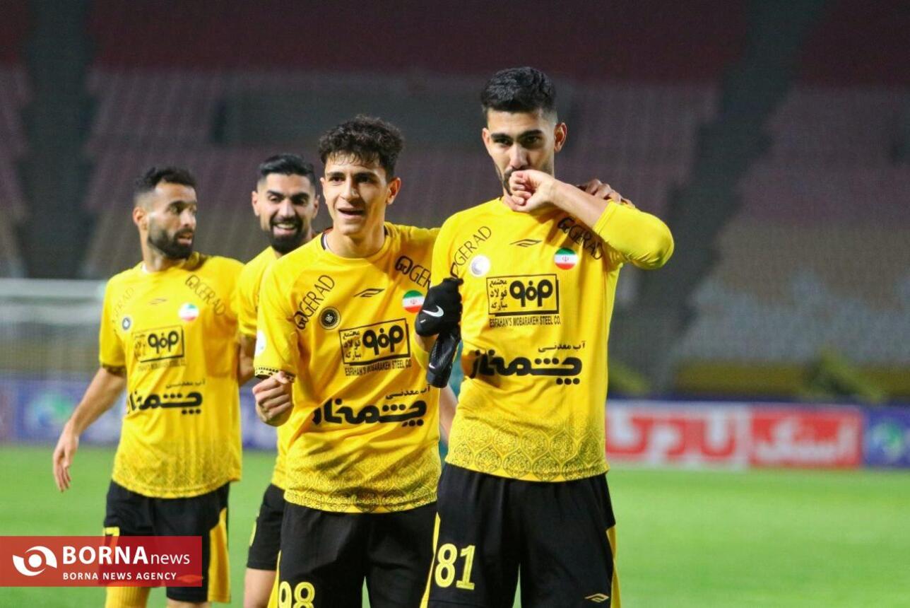 دیدار تیم های فوتبال سپاهان و شمس‌آذر قزوین در جام حذفی