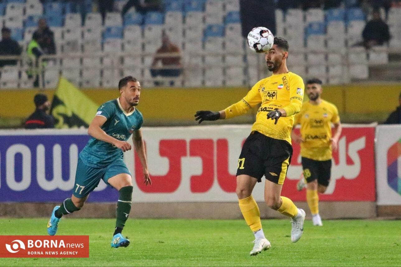 دیدار تیم های فوتبال سپاهان و شمس‌آذر قزوین در جام حذفی