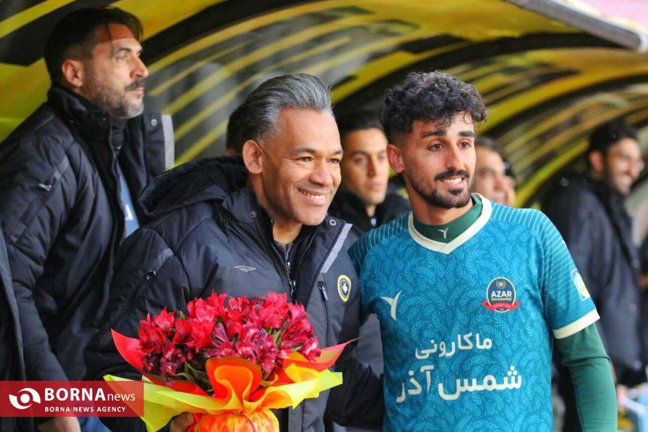 دیدار تیم های فوتبال سپاهان و شمس‌آذر قزوین در جام حذفی