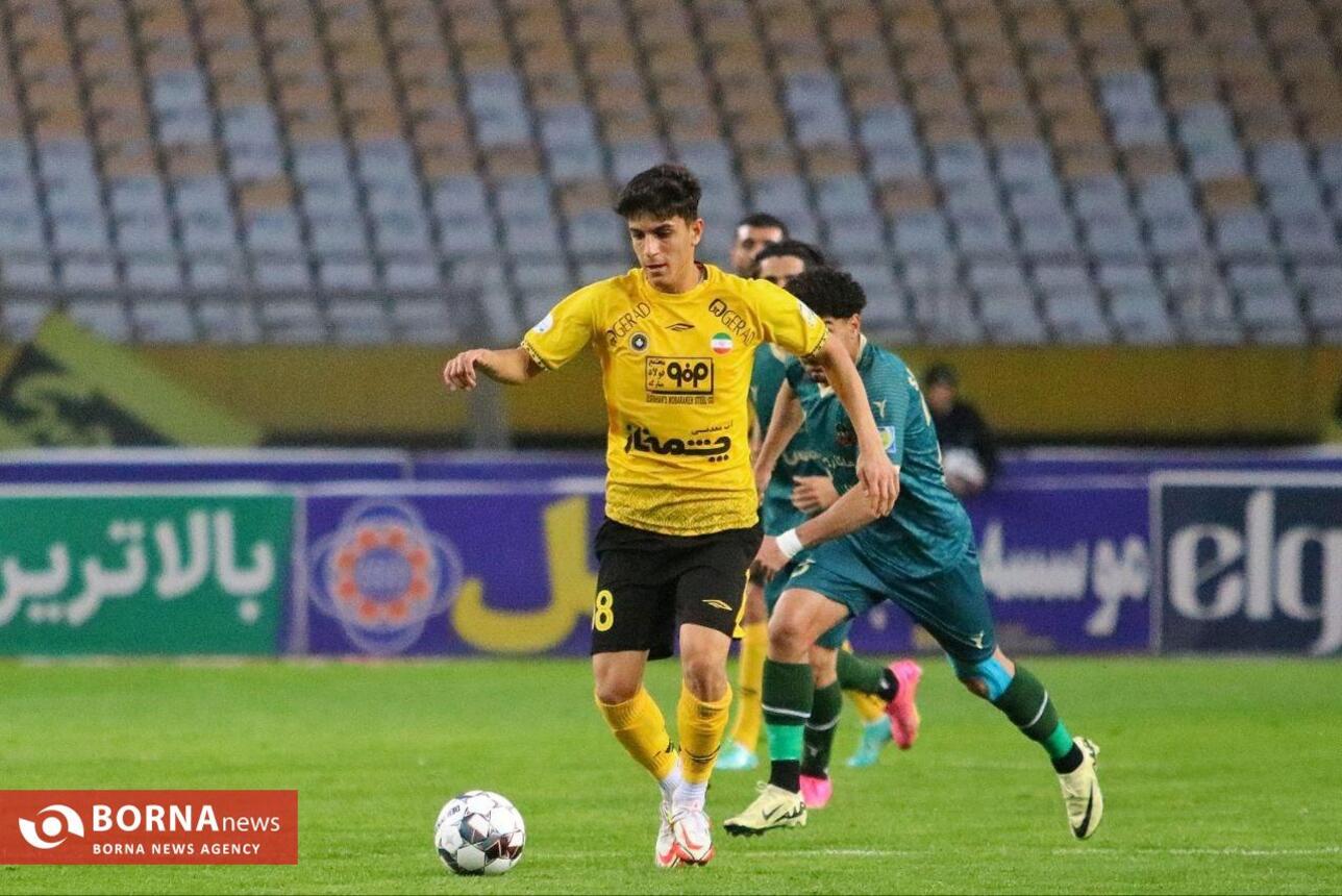 دیدار تیم های فوتبال سپاهان و شمس‌آذر قزوین در جام حذفی