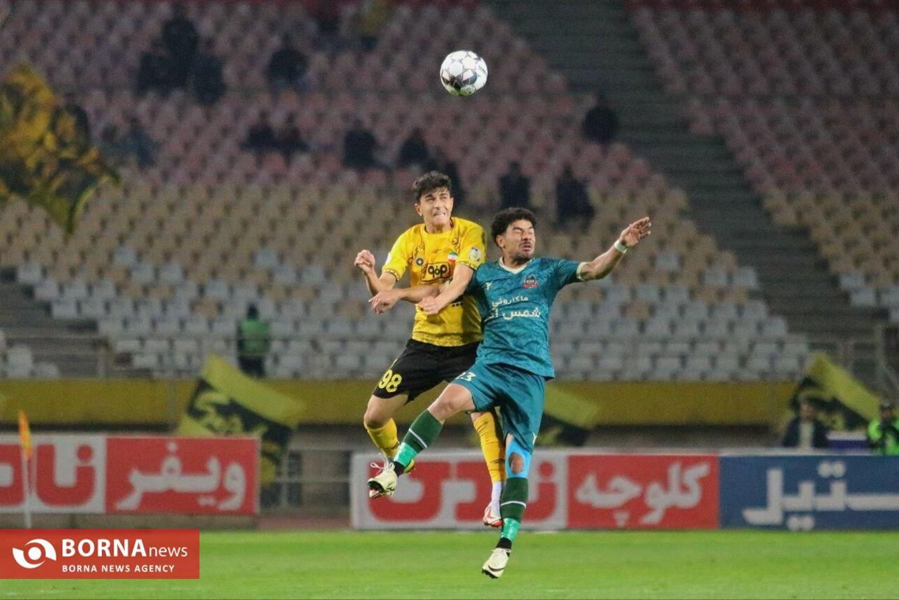 دیدار تیم های فوتبال سپاهان و شمس‌آذر قزوین در جام حذفی