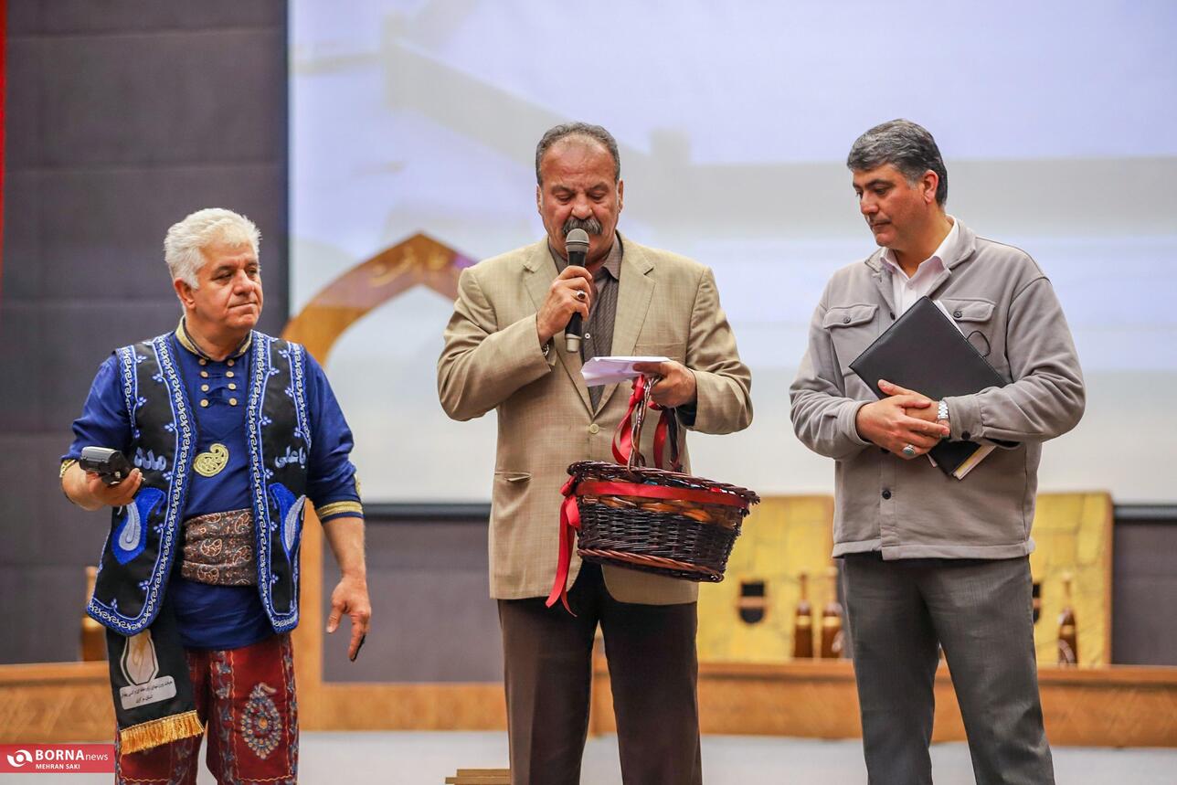 جشن گلریزان