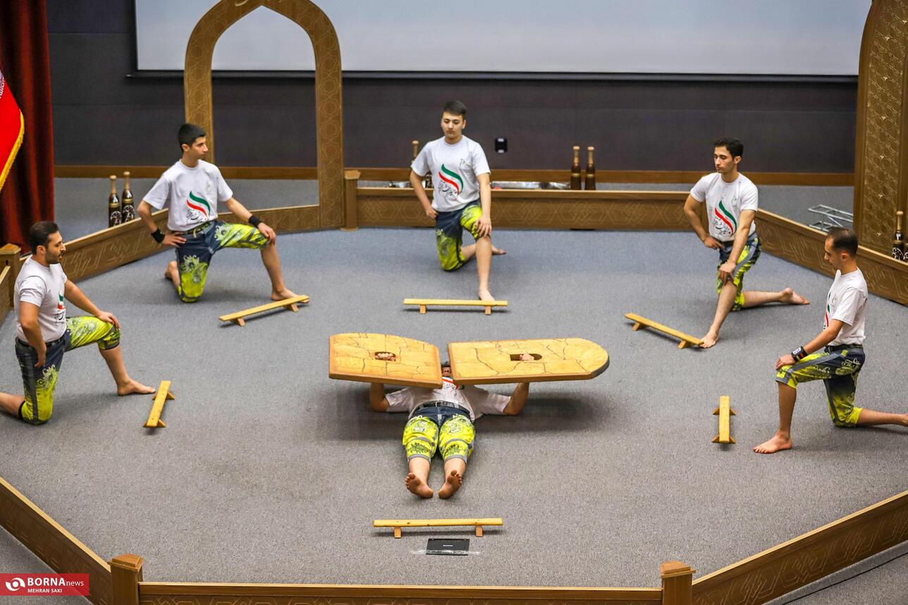 جشن گلریزان