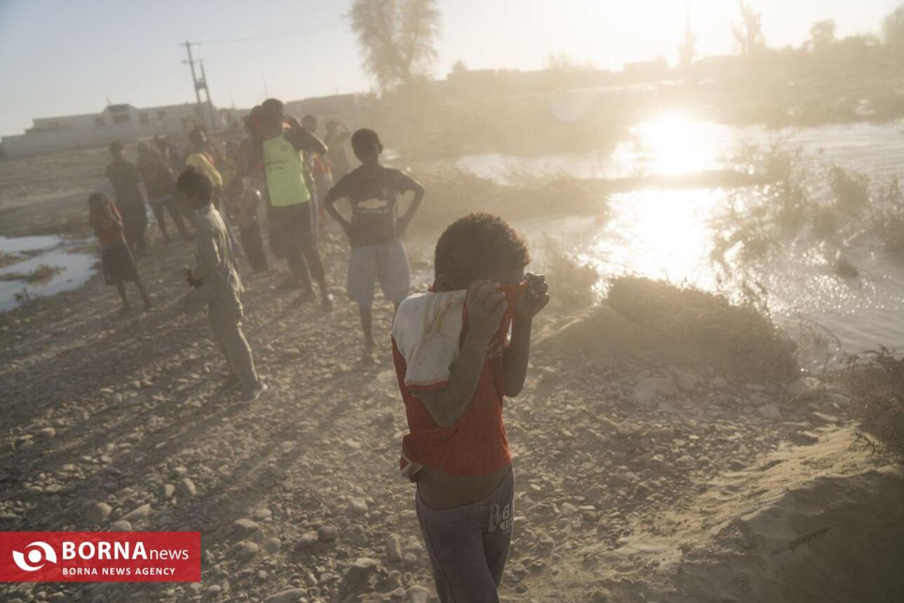 خدمت رسانی جمعیت امام رضایی‌ها به سیل زدگان سیستان و بلوچستان