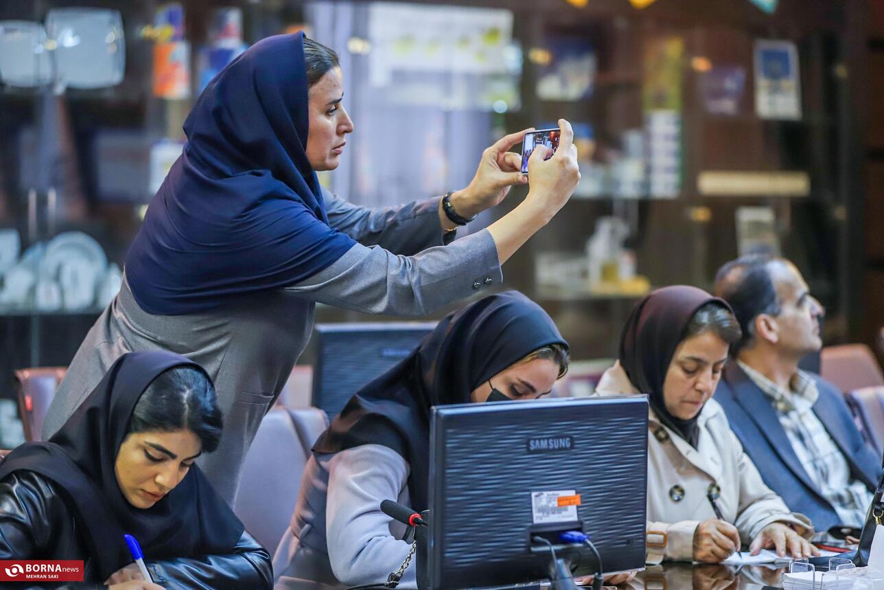 نشست خبری مدیر کل صنعت،معدن و تجارت استان مرکزی