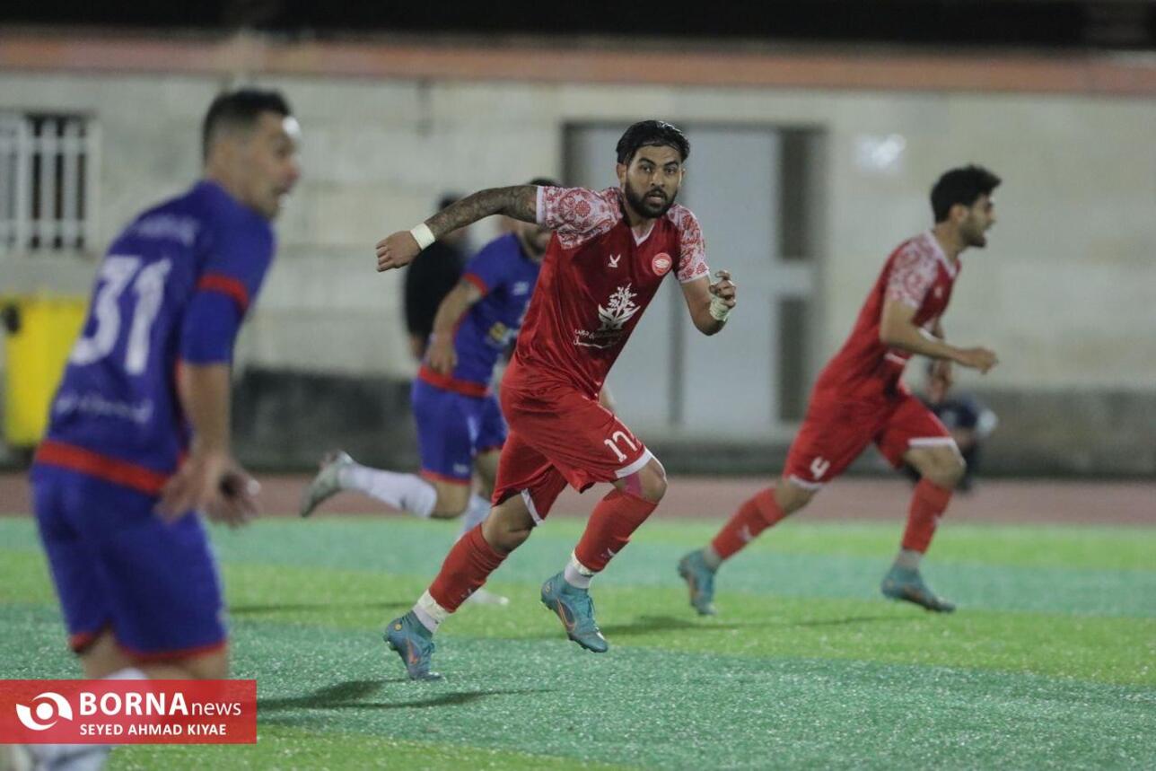 دیدار تیم های فوتبال سپیدرود رشت_ آینده سازان اردبیل